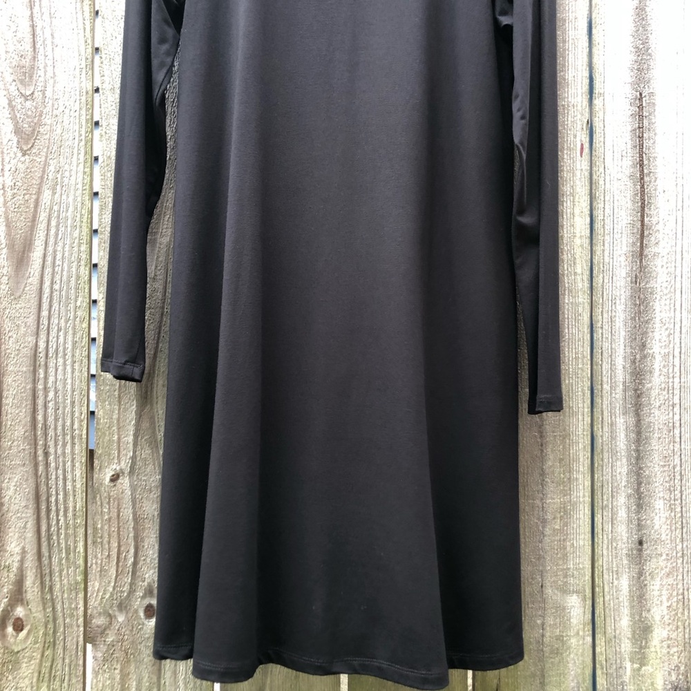 Karen Kane Quinn Turtleneck Dress Size L Black Jersey Swing Pockets - Picture 5 of 12